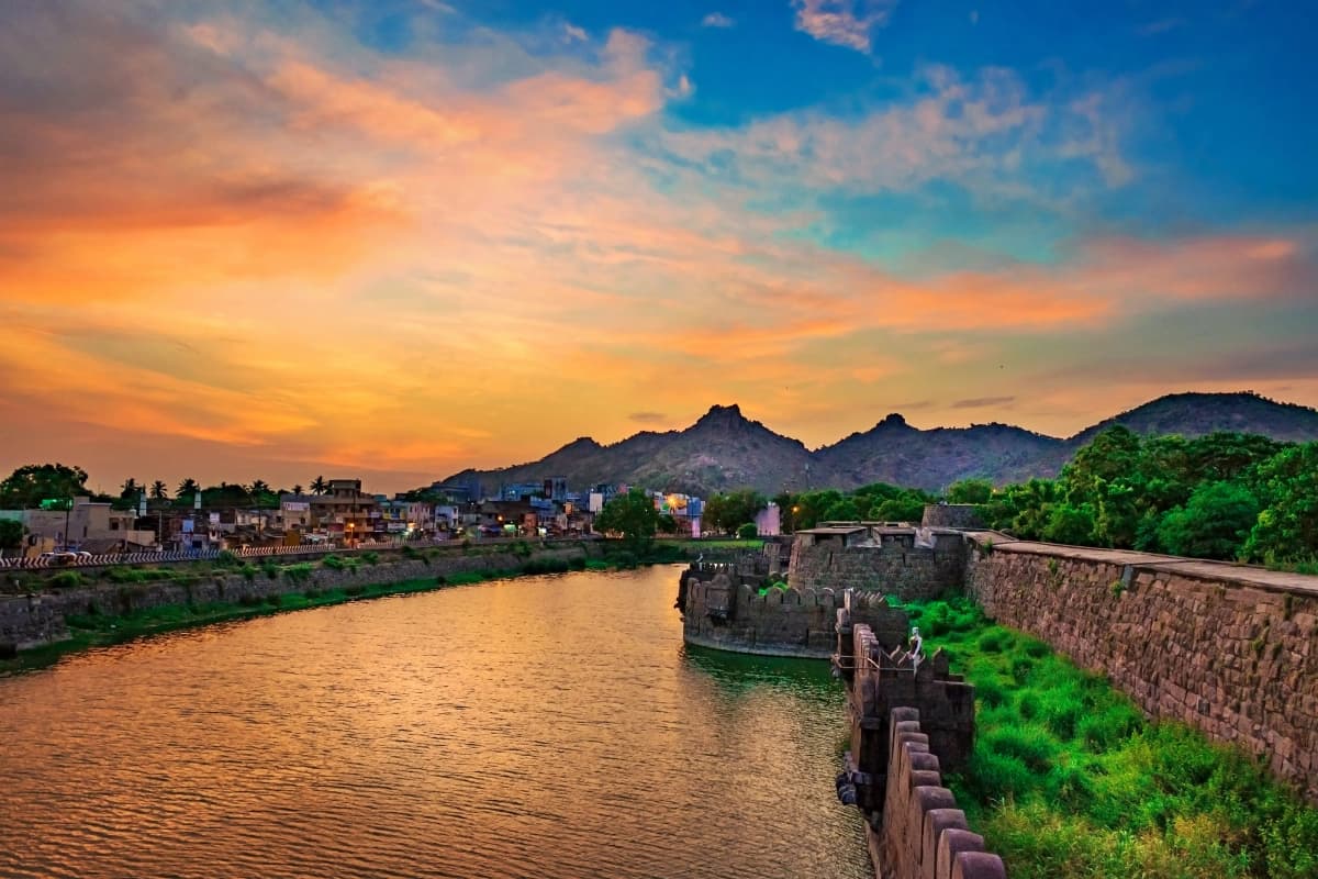 Vellore drop taxi service